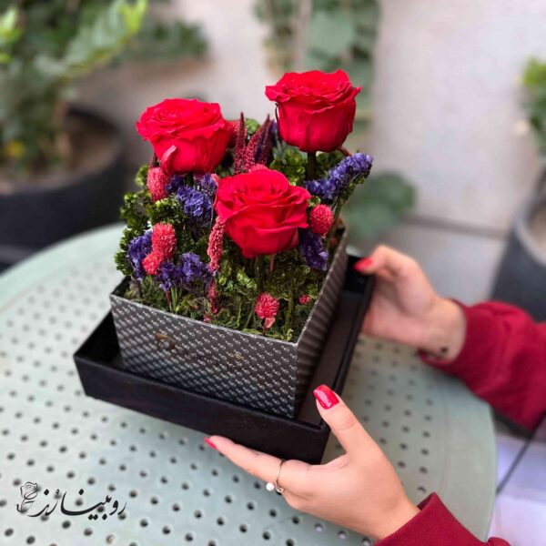 باکس لاور سه گل جاودان